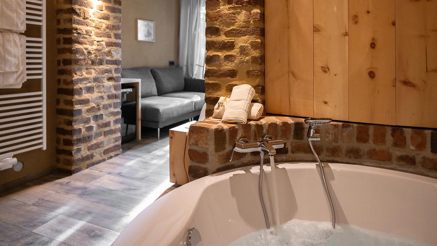 wellness-zimmer-pool-sauna