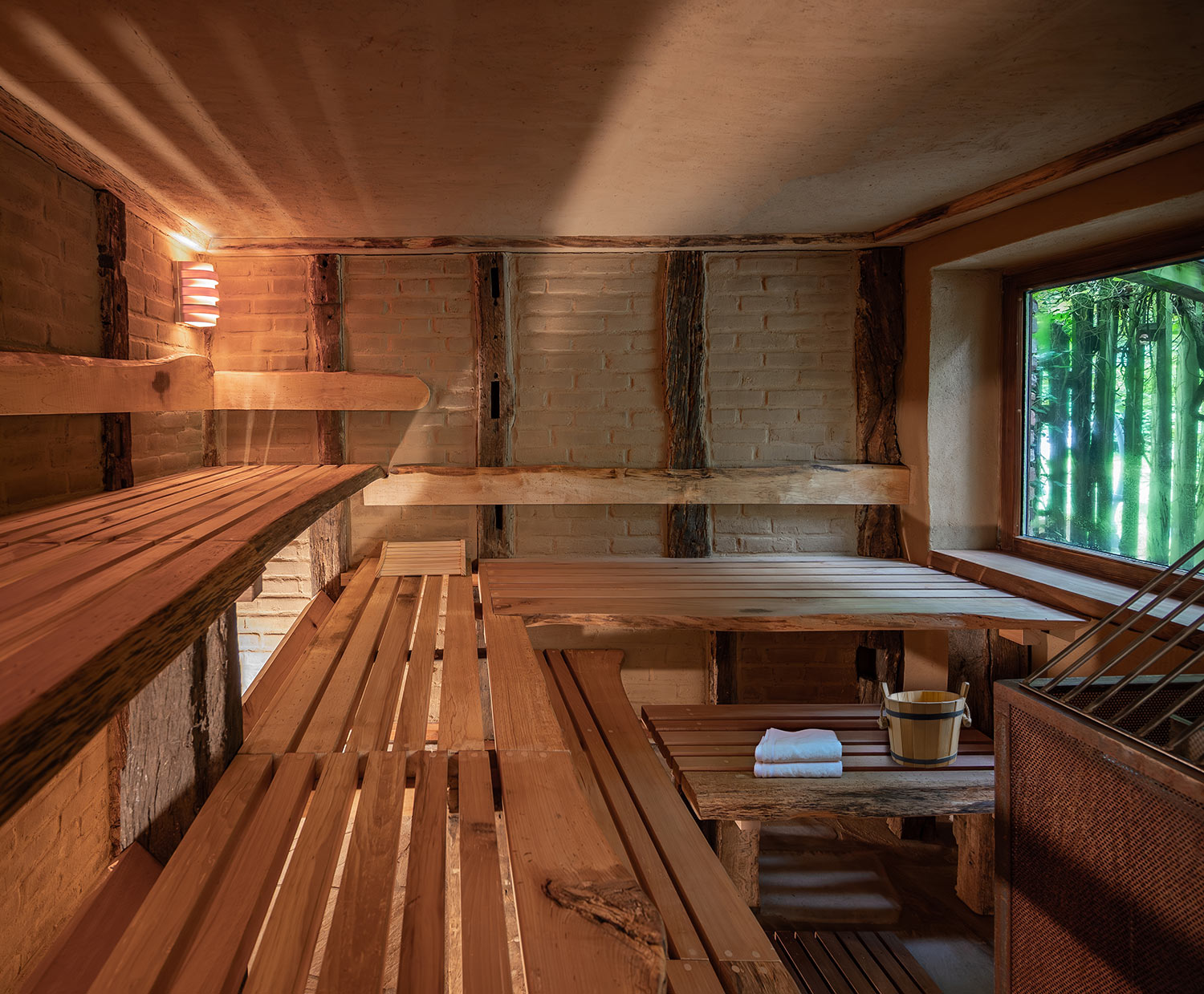 finnische-sauna-wellnessbereich