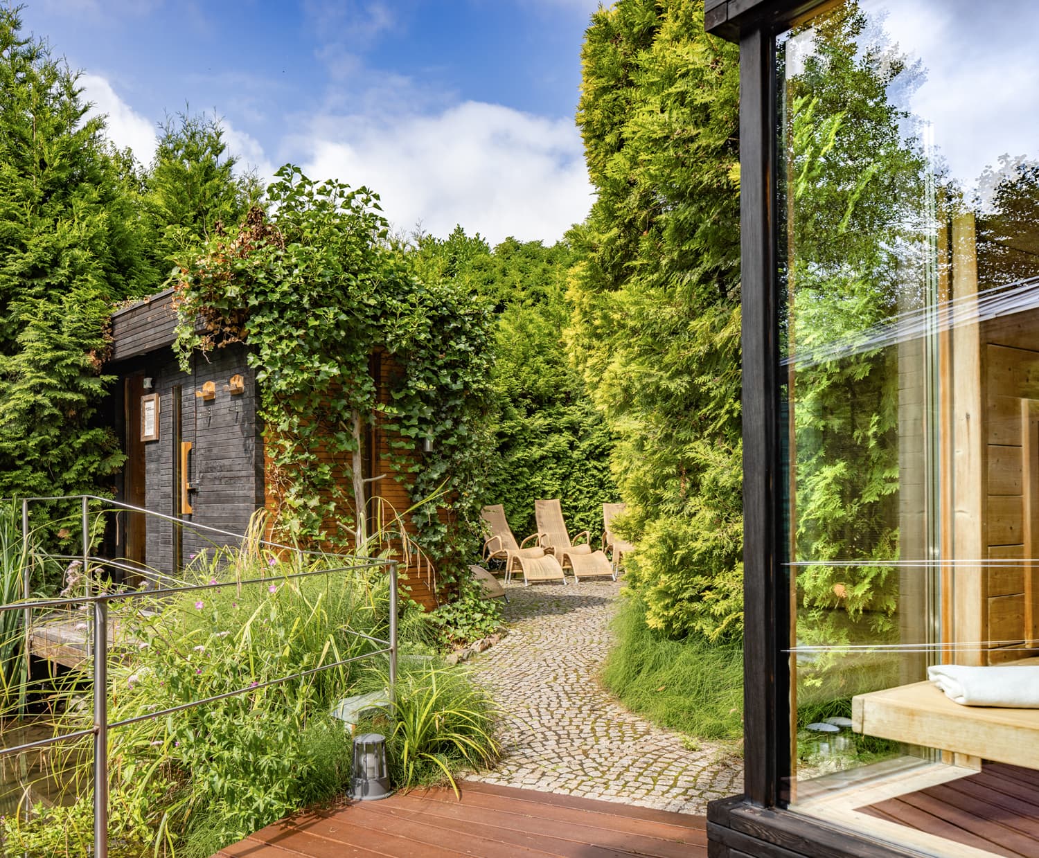 wellness-sauna-kraeuter-blockhaus-chardin